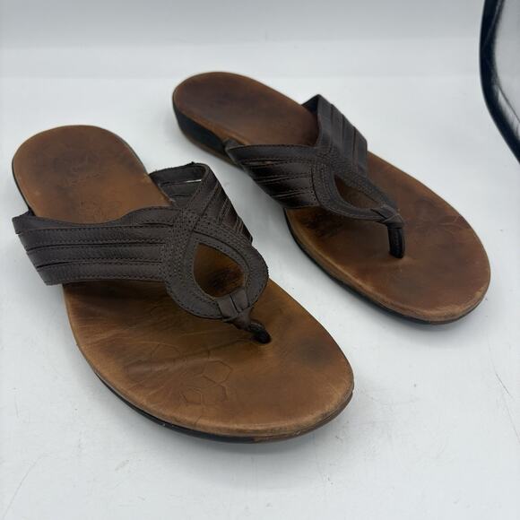 Merrell Sandals Womens Size‎ 10 Lidia Mahogany Brown Thong Flip Flops Leather - Picture 1 of 9